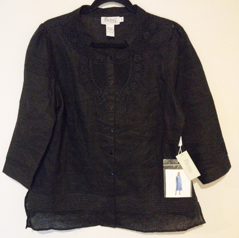 Jsong Collection Black 100% Linen Top with Lace Neckline NWT